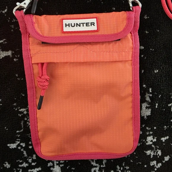 Hunter ORIGINAL PACKABLE PHONE POUCH NEW Orange Pink - Picture 9 of 9